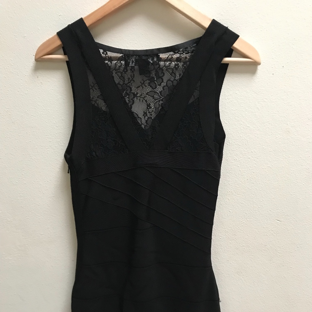 ELLEN SCHWARTS SEXY FITTED BLACK DRESS